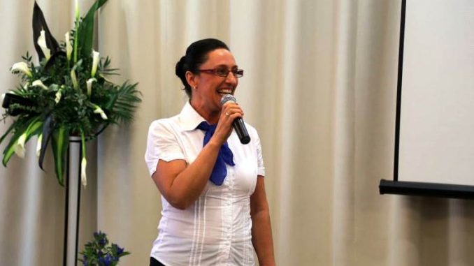 Gajan-Eva-eloado